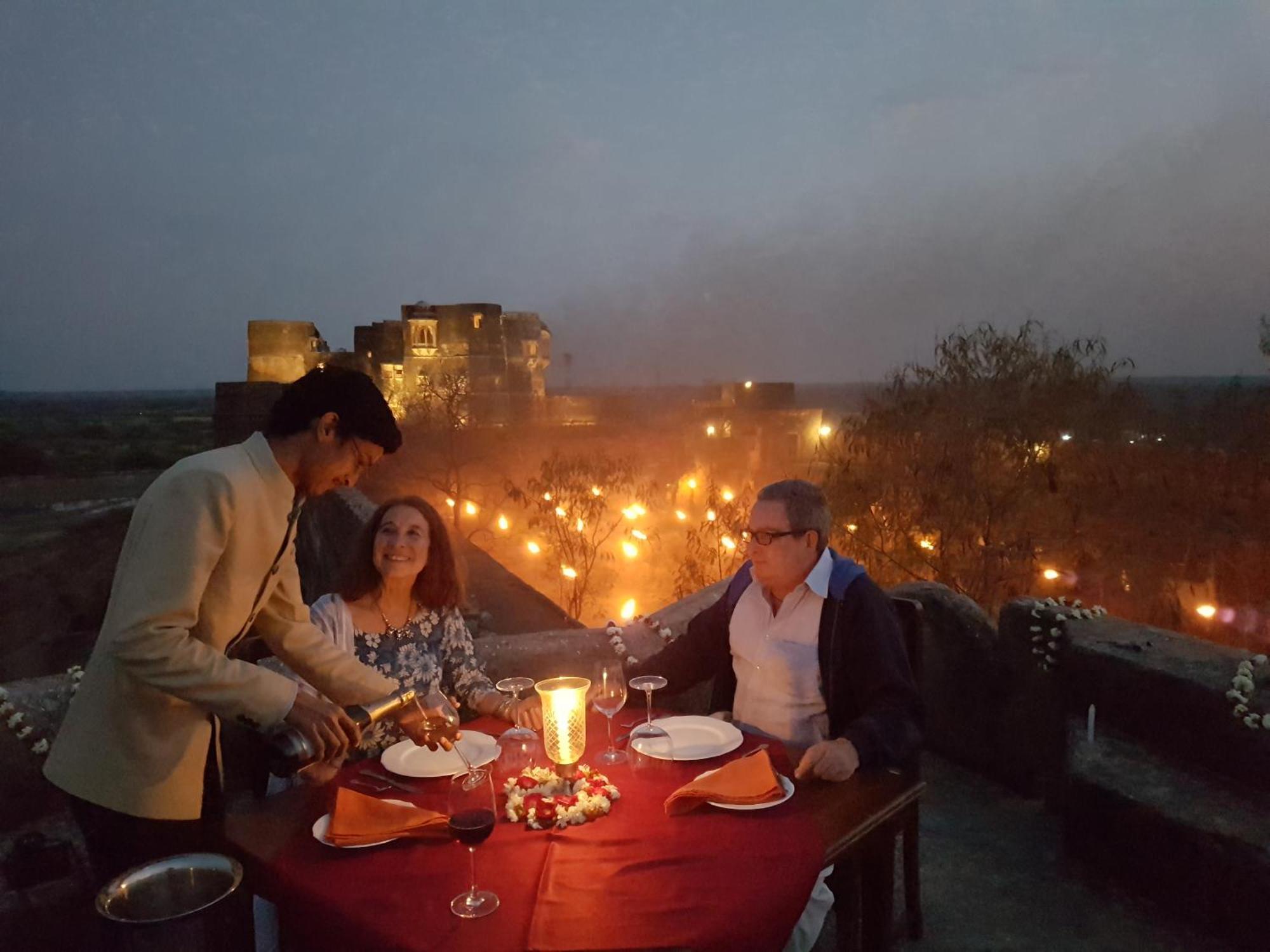 Отель Shahpura Bagh Экстерьер фото
