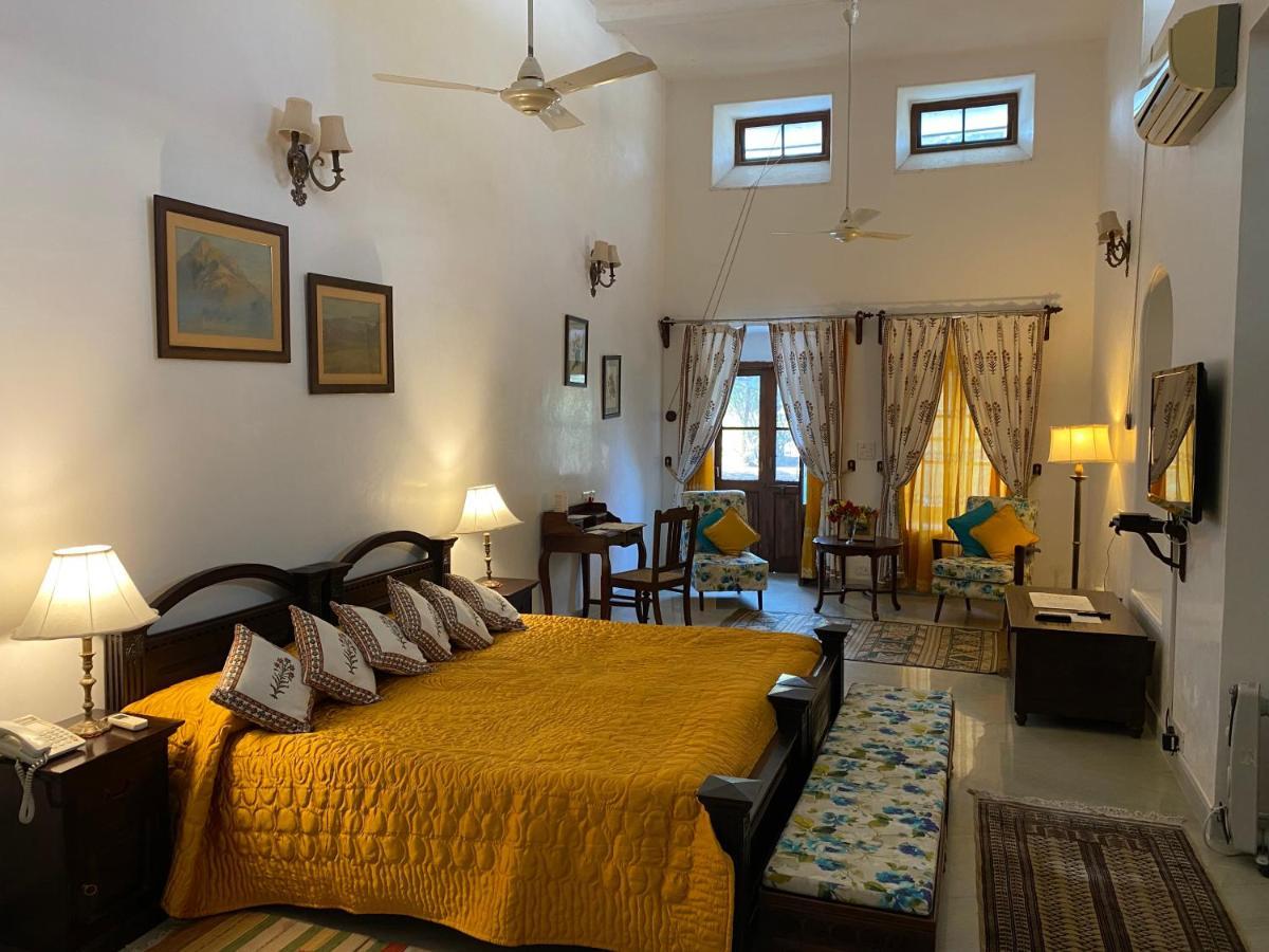 Отель Shahpura Bagh Экстерьер фото
